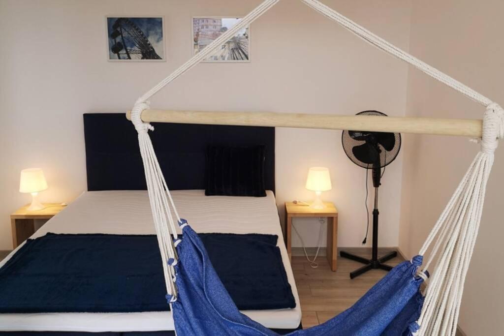 The Blue Apartment Гданск Екстериор снимка